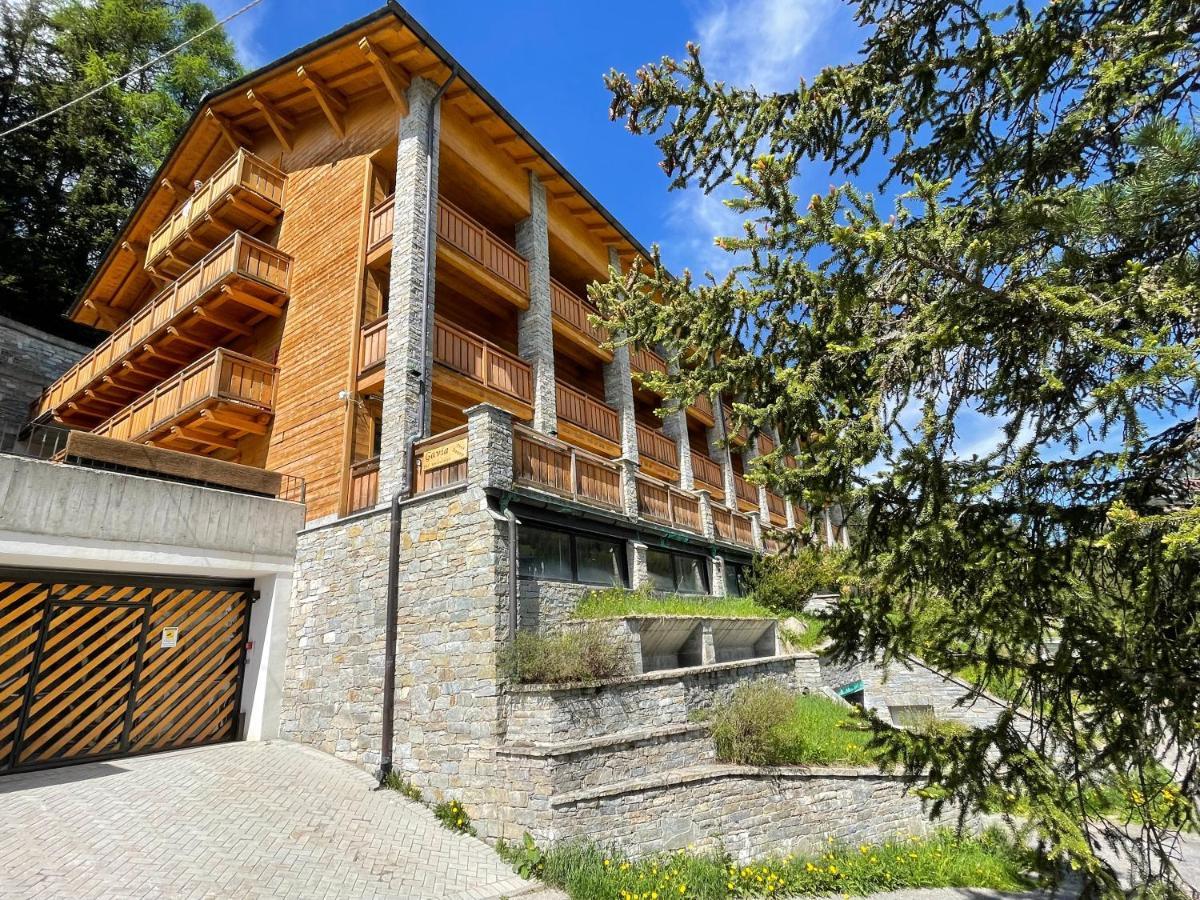 Residence Regina Delle Alpi Санта-Катерина-ди-Вальфурва Экстерьер фото