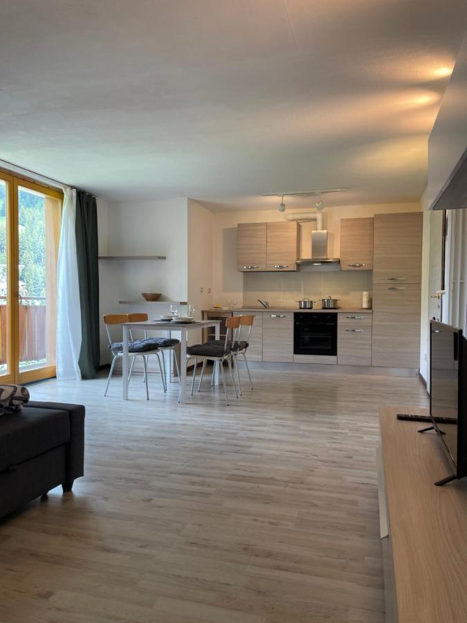 Residence Regina Delle Alpi Санта-Катерина-ди-Вальфурва Экстерьер фото